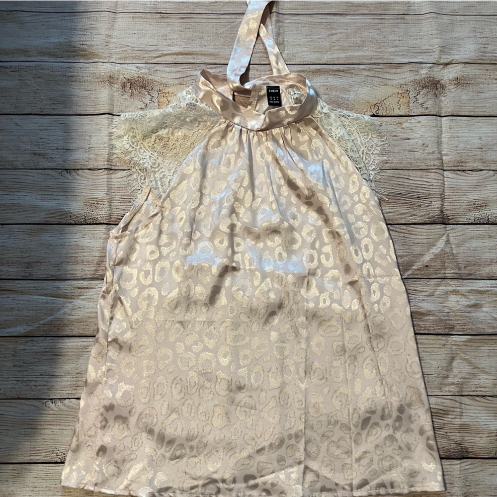 ❤️ 4 for $15 SHEIN satin and lace top